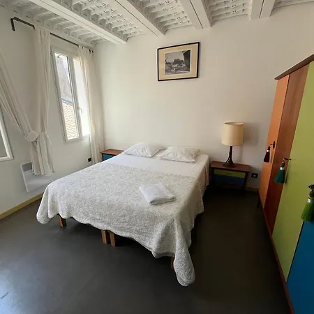 Duplex Avec Terrasse Vue Et Parking La Ciotat