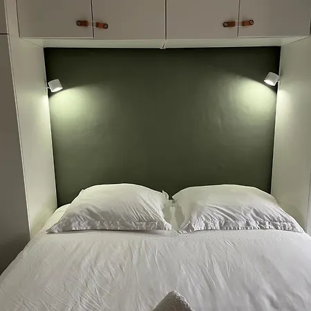 Duplex Avec Terrasse Vue Et Parking *